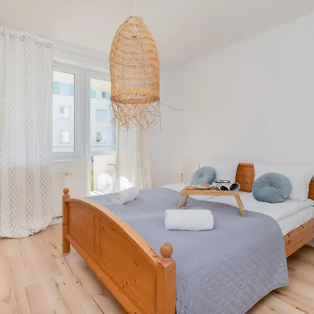 Apartment Retro Style With Balcony Near The Forest By Renters *