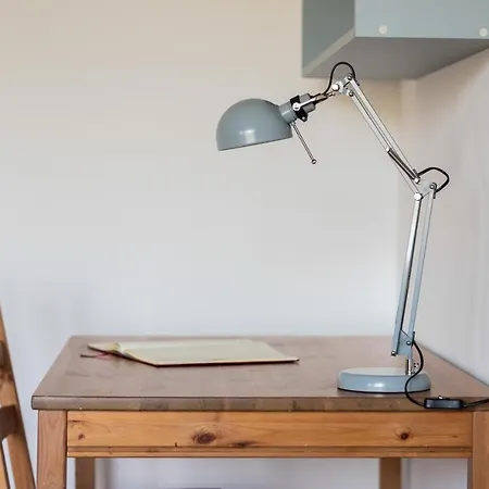 Retro Style With Balcony Near The Forest By Renters Appartement *